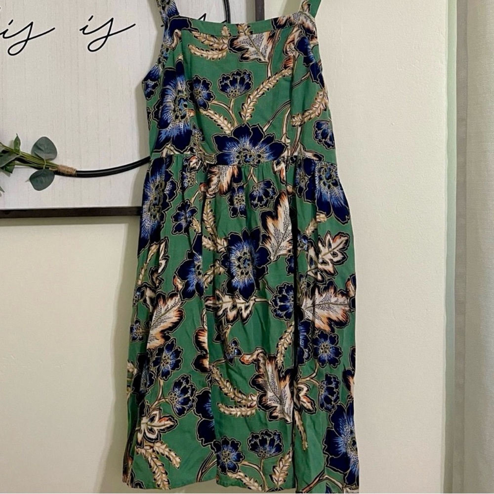 🎉3 / $9 DEAL
Juniors O’Neill mini floral dress